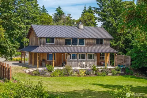 Exterior - 458 E Stretch Island Rd S, Grapeview, WA 98546 photo 2 of 5