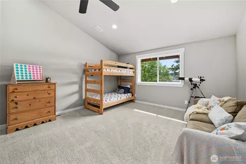 Bedroom - 458 E Stretch Island Rd S, Grapeview, WA 98546 photo 2 of 3