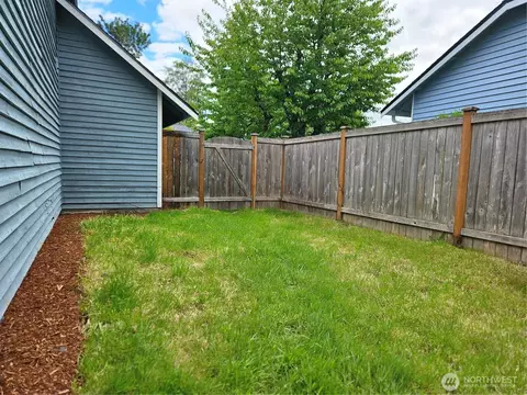 Exterior - 16706 6th Ave SE, Bothell, WA 98012 photo 9 of 9