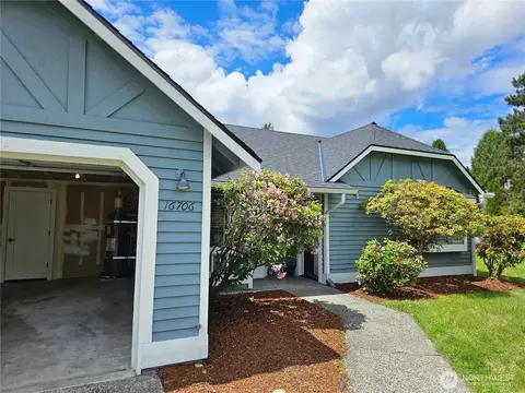 Exterior - 16706 6th Ave SE, Bothell, WA 98012 photo 5 of 9