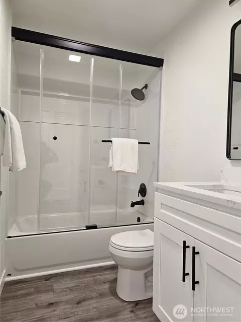 Bath - 16706 6th Ave SE, Bothell, WA 98012 photo 1 of 2