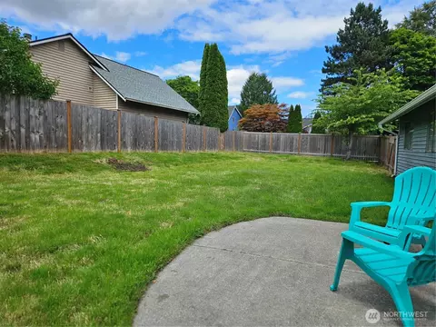 Exterior - 16706 6th Ave SE, Bothell, WA 98012 photo 6 of 9