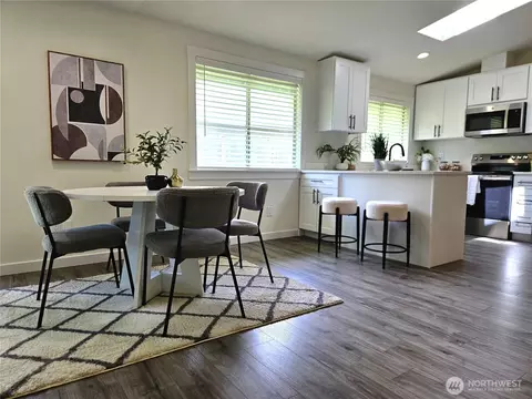 Dining - 16706 6th Ave SE, Bothell, WA 98012 photo 1 of 4