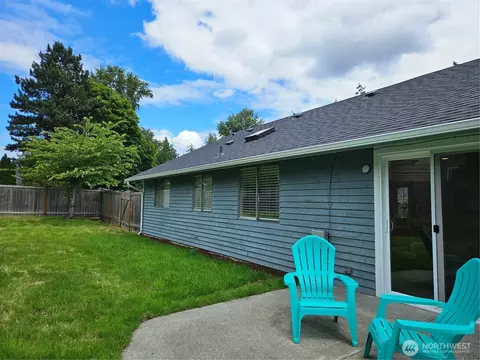 Exterior - 16706 6th Ave SE, Bothell, WA 98012 photo 8 of 9
