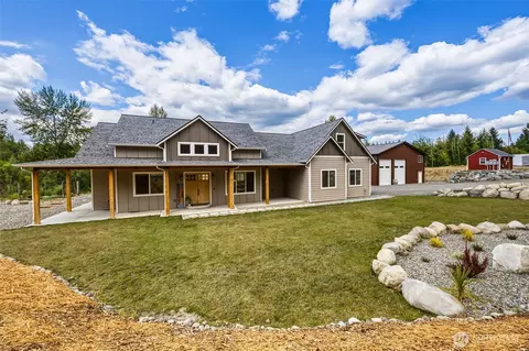 39456 Mountain Park Dr E, Roy, WA 98580