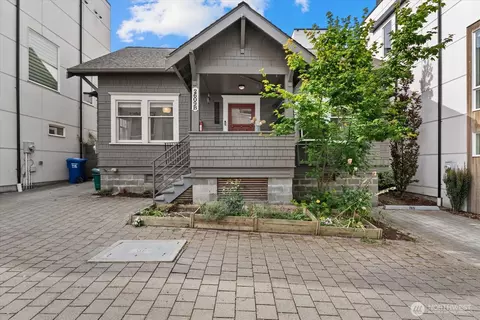 2609 SW Adams St #B, Seattle, WA 98126