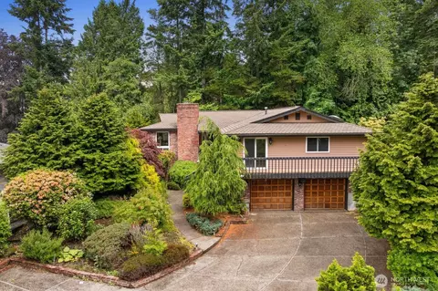7011 165th Pl SW, Edmonds, WA 98026