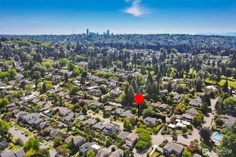 View/Area - 1871 40th Ave E, Seattle, WA 98112 photo 2 of 4