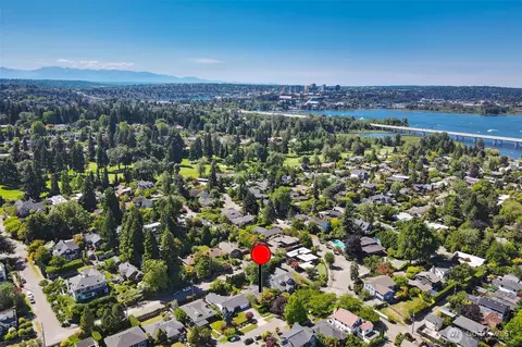 View/Area - 1871 40th Ave E, Seattle, WA 98112 photo 1 of 4