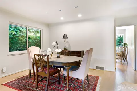 Dining - 1871 40th Ave E, Seattle, WA 98112 photo 1 of 3