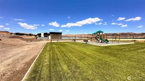 240 Vantage Bay Loop, Vantage, WA 98950 photo 10