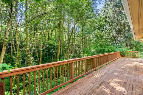 17818 SE Overlake Ct, Yelm, WA 98597