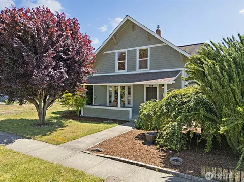 1118 Thompson St, Sumner, WA 98390