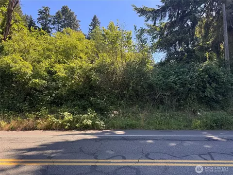 124 8th Ave S, Burien, WA 98168