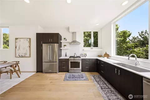 3045 21st Ave W #C, Seattle, WA 98199