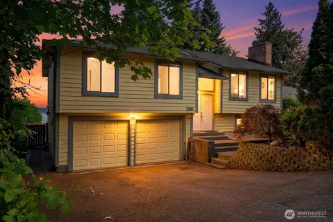 3006 89th Pl SE, Mercer Island, WA 98040