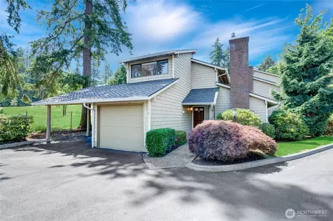 17521 NE 38th Ct #B10, Redmond, WA 98052