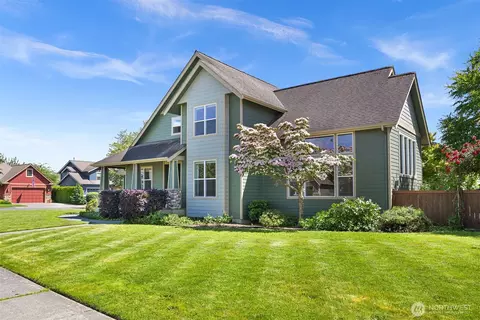 875 N Park St, Lynden, WA 98264