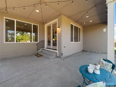 Exterior - 3373 Fisk Ave, Enumclaw, WA 98022 photo 3 of 9