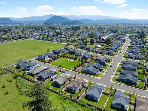 View/Area - 3373 Fisk Ave, Enumclaw, WA 98022 photo 2 of 3