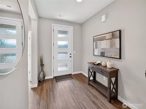 Entry Way - 3373 Fisk Ave, Enumclaw, WA 98022 photo 1 of 4