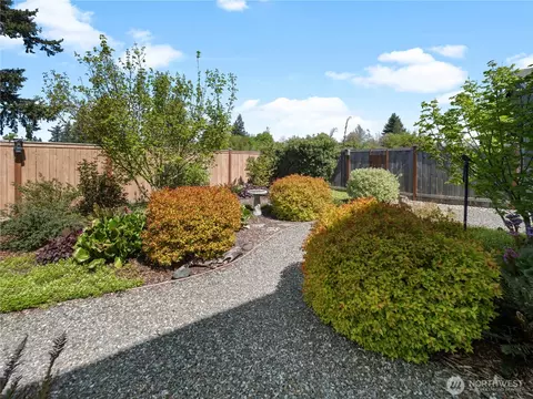 Exterior - 3373 Fisk Ave, Enumclaw, WA 98022 photo 8 of 9