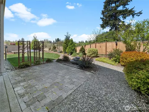 Exterior - 3373 Fisk Ave, Enumclaw, WA 98022 photo 4 of 9