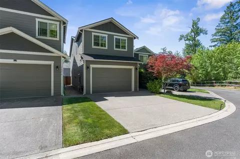 16208 78th Ct E, Puyallup, WA 98375