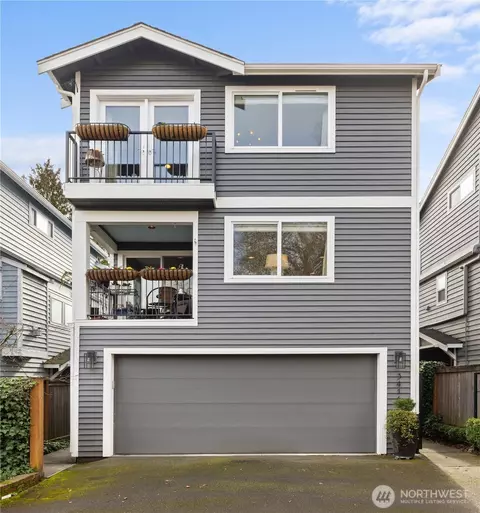 3414 33rd Ave SW, Seattle, WA 98126