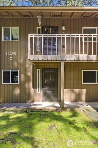 22105 66th Ave W #1C, Mountlake Terrace, WA 98043