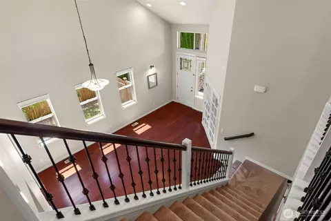 Entry Way - 22313 38th Ave SE, Bothell, WA 98021 photo 2 of 2