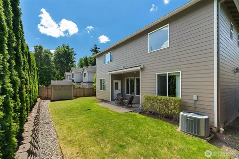 Exterior - 22313 38th Ave SE, Bothell, WA 98021 photo 5 of 6