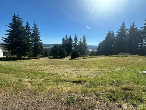 235 Fellowship Rd, Woodland, WA 98674