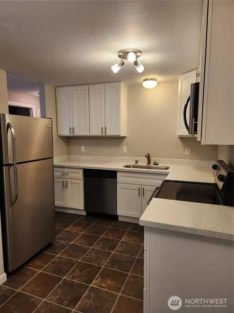 Kitchen - 122 169th St E, Spanaway, WA 98387 photo 5 of 5