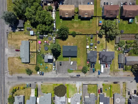 View/Area - 122 169th St E, Spanaway, WA 98387 photo 2 of 3