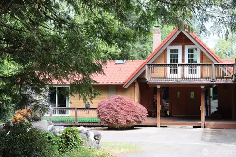 7022 NE 170th St, Kenmore, WA 98028