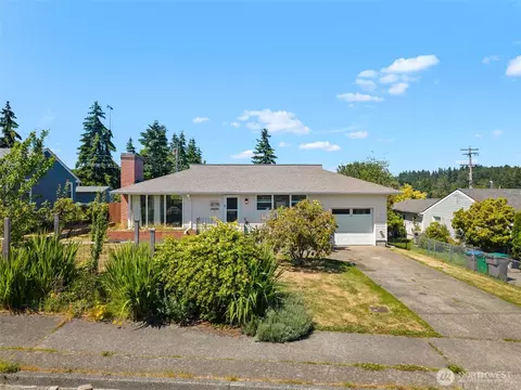 2710 Holman St S, Bremerton, WA 98310