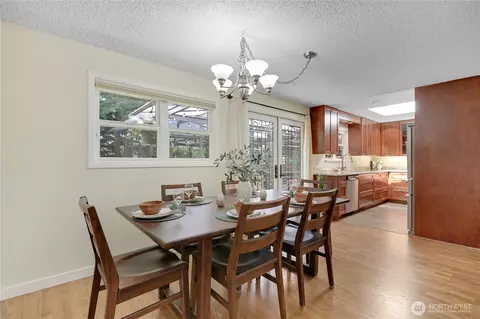 Dining - 10157 NE 200th St, Bothell, WA 98011 photo 1 of 2
