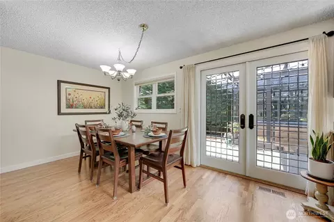 Dining - 10157 NE 200th St, Bothell, WA 98011 photo 2 of 2