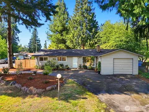 7825 189th Pl SW, Edmonds, WA 98026