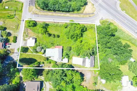19817 Anderson Rd, Mount Vernon, WA 98274