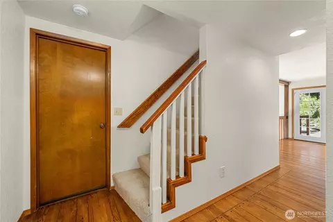 Entry Way - 1214 276th St E, Spanaway, WA 98387 photo 2 of 2