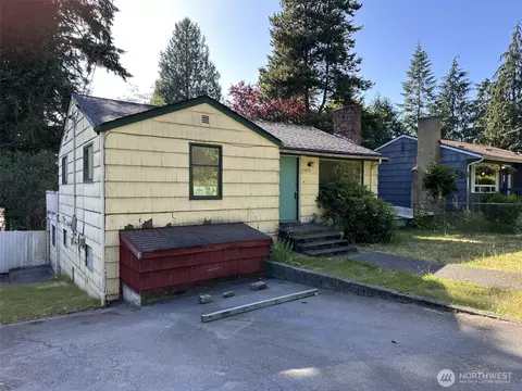 15833 15th Ave NE, Shoreline, WA 98155