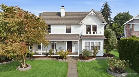 225 Mcelroy Pl, Puyallup, WA 98371