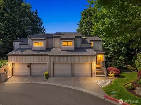 4617 103rd Ln NE, Kirkland, WA 98033