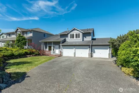8 80th Dr NE, Lake Stevens, WA 98258
