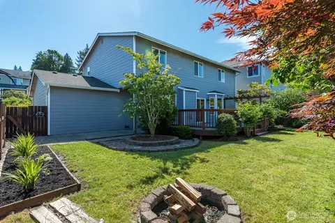 8 80th Dr NE, Lake Stevens, WA 98258