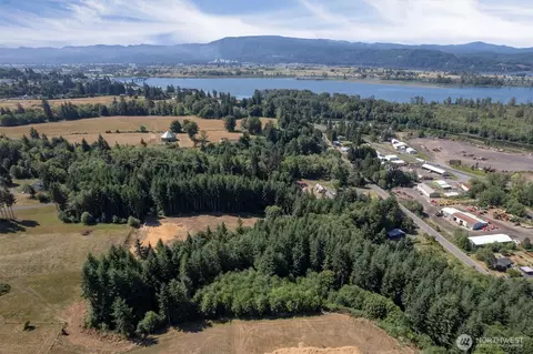 15 Forest Hts, Cathlamet, WA 98612