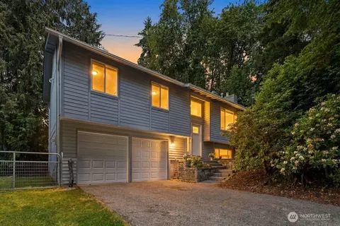 26910 SE 154th Pl, Issaquah, WA 98027