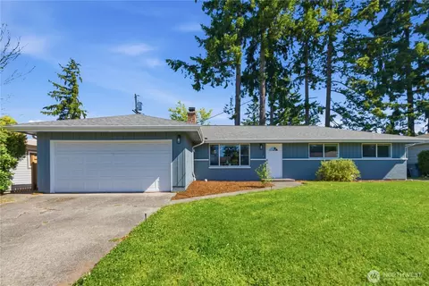 3404 NE 11th Pl, Renton, WA 98056